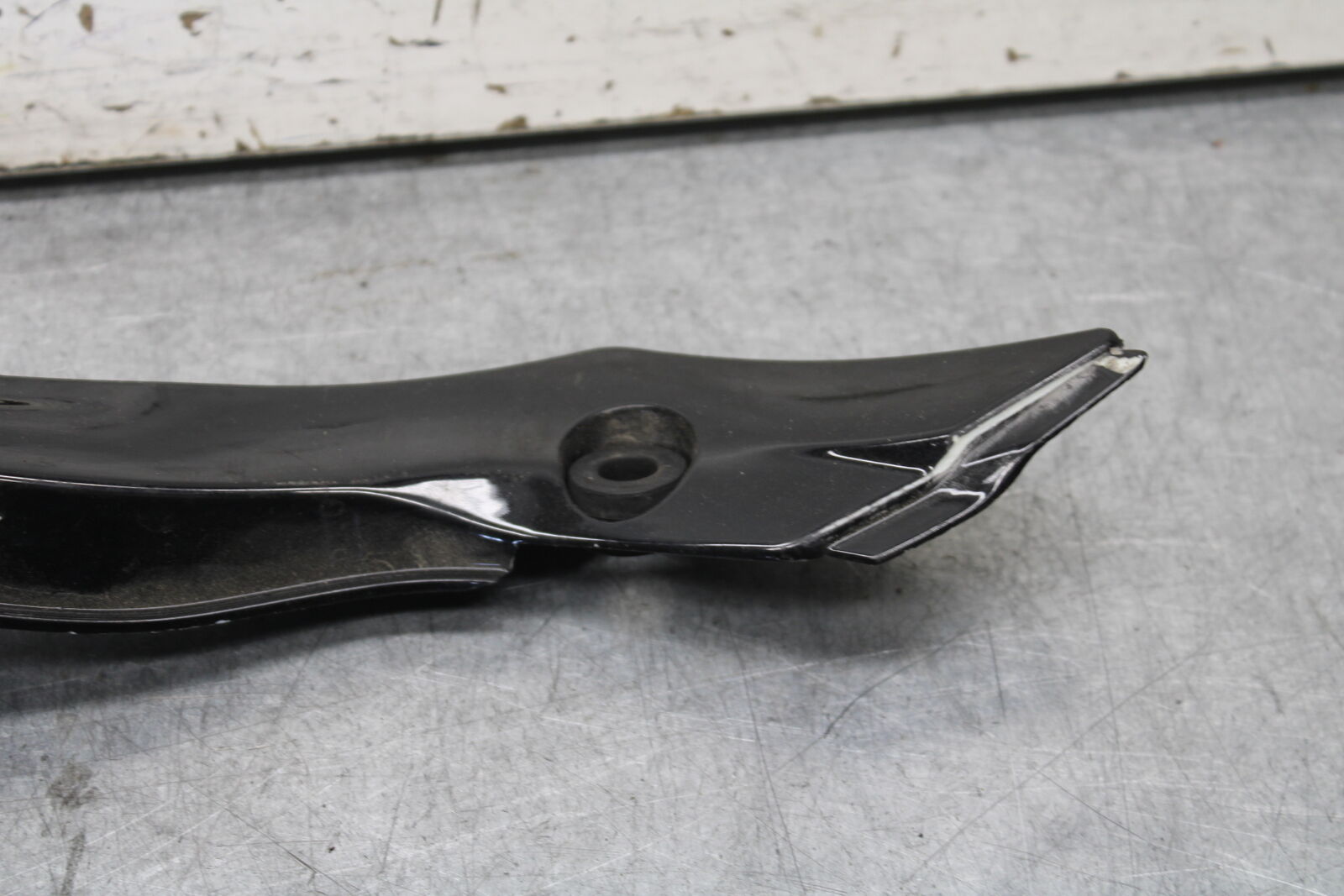 08-10 SUZUKI GSXR750 LEFT REAR BACK TAIL FAIRING COWL SHROUD BB476