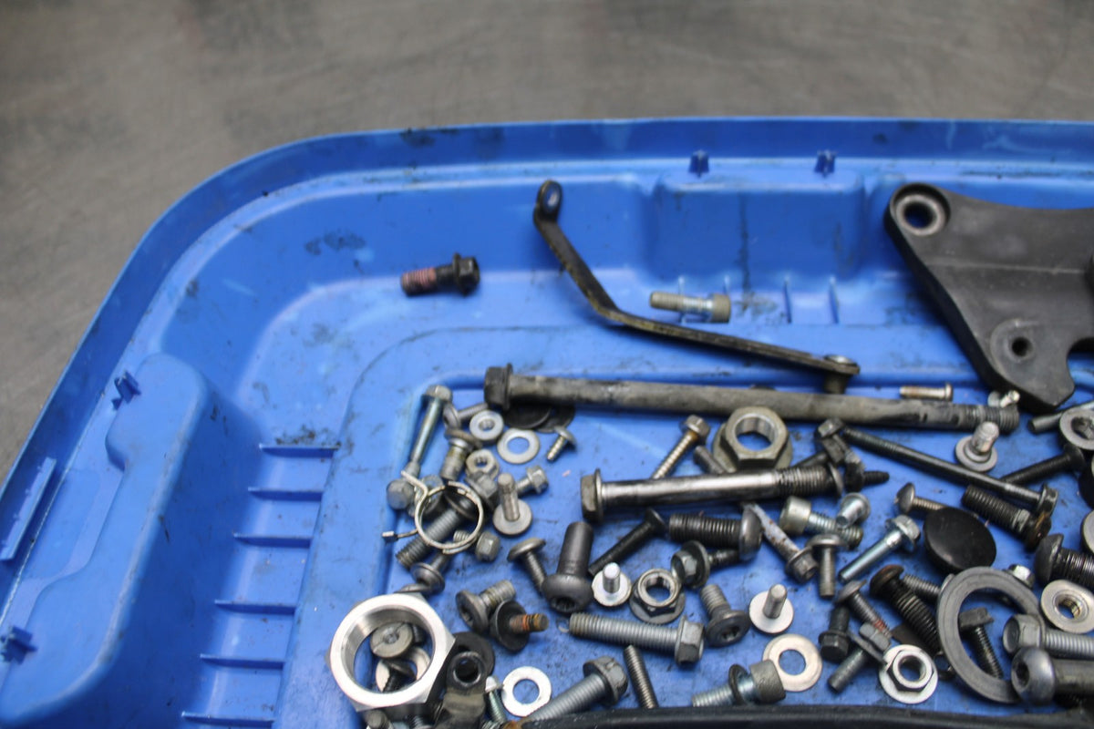 07-08 KAWASAKI NINJA ZX6R ENGINE MOUNTING BOLTS HARDWARE MOTOR SCREWS BB855