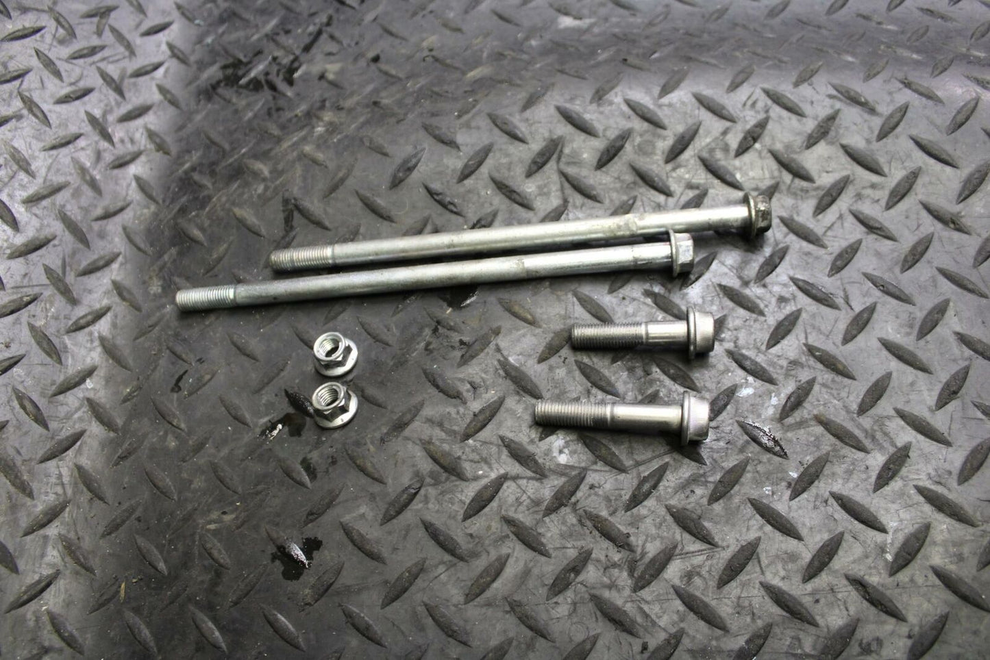 10 SUZUKI GSXR750 ENGINE MOUNTING BOLTS HARDWARE MOTOR SCREWS BB190