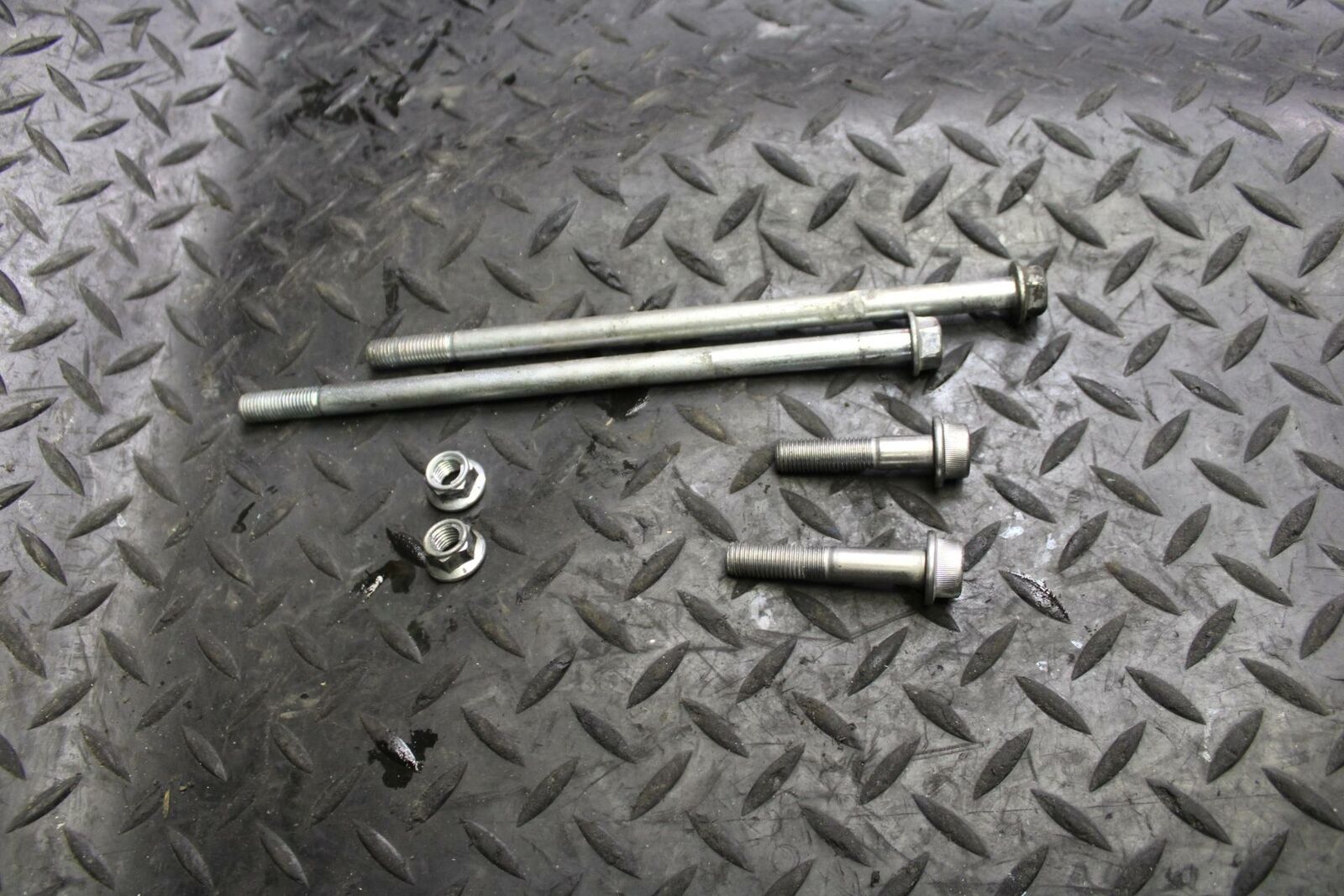 10 SUZUKI GSXR750 ENGINE MOUNTING BOLTS HARDWARE MOTOR SCREWS BB190