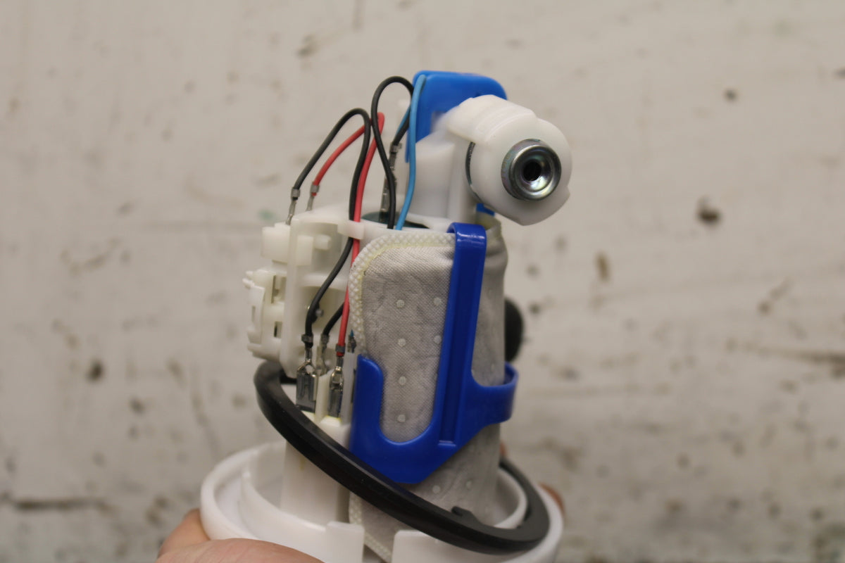 15-17 YAMAHA YZF R3 FUEL PUMP GAS PETROL SENDER UNIT BB111