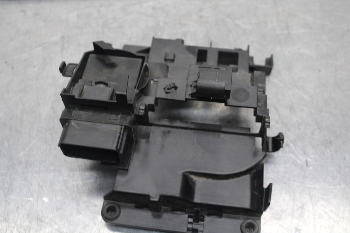 20-23 BMW F900R REAR BACK TAIL UNDERTAIL BATTERY TRAY PLASTIC BB603