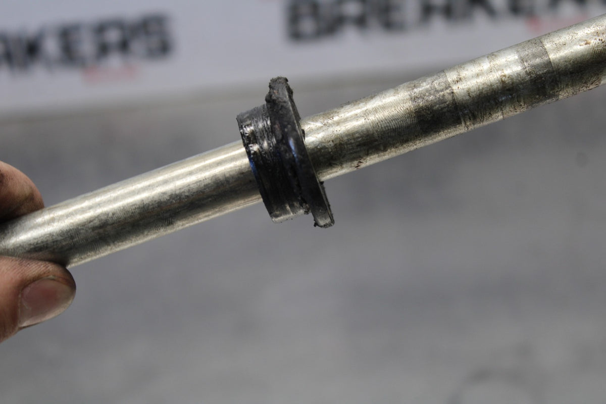 16 HONDA CB500F ABS REAR AXLE BACK WHEEL RIM PIVOT BOLT AXEL BB930