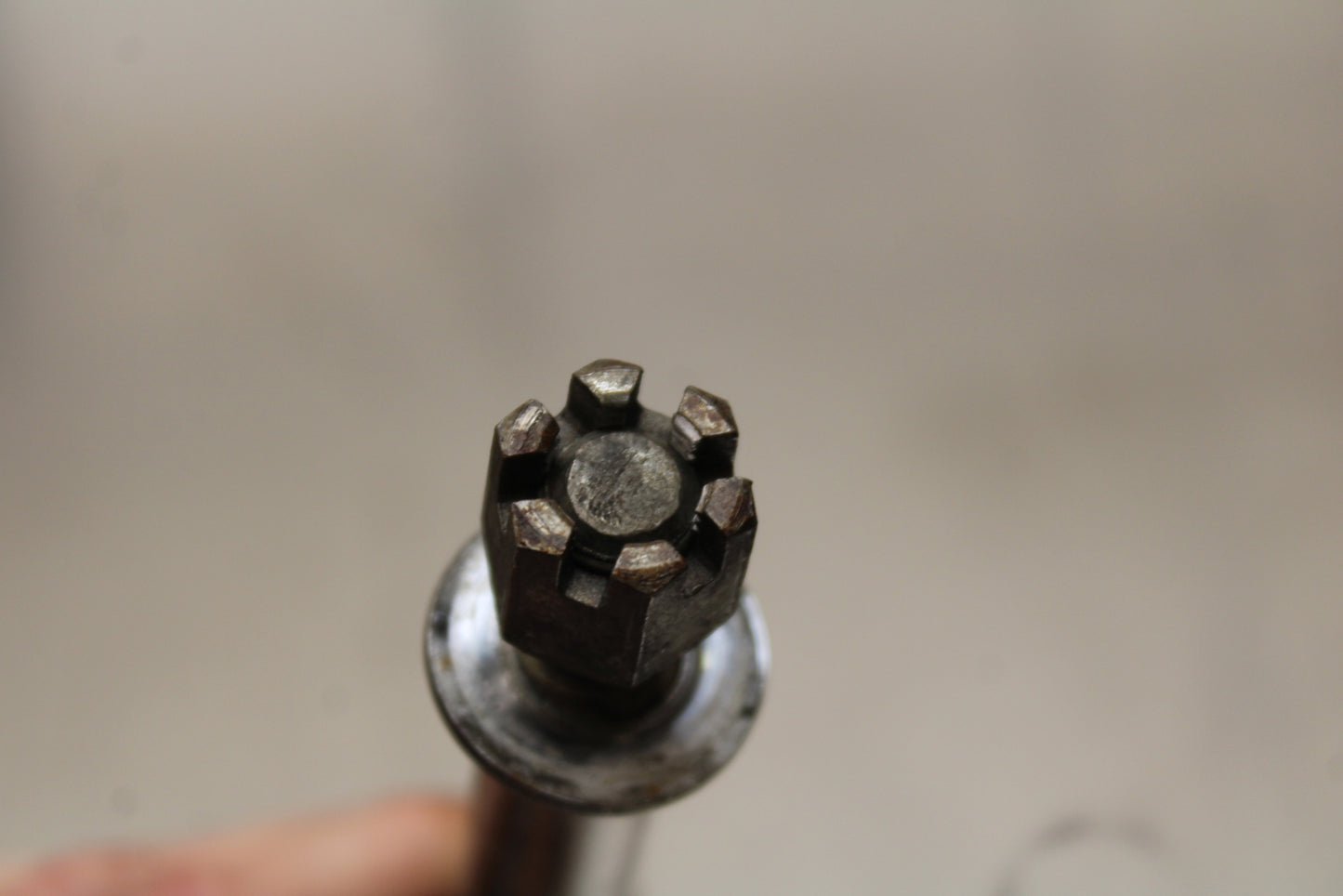 86 SUZUKI GS750ES FRONT WHEEL RIM AXLE PIVOT BOLT BB140