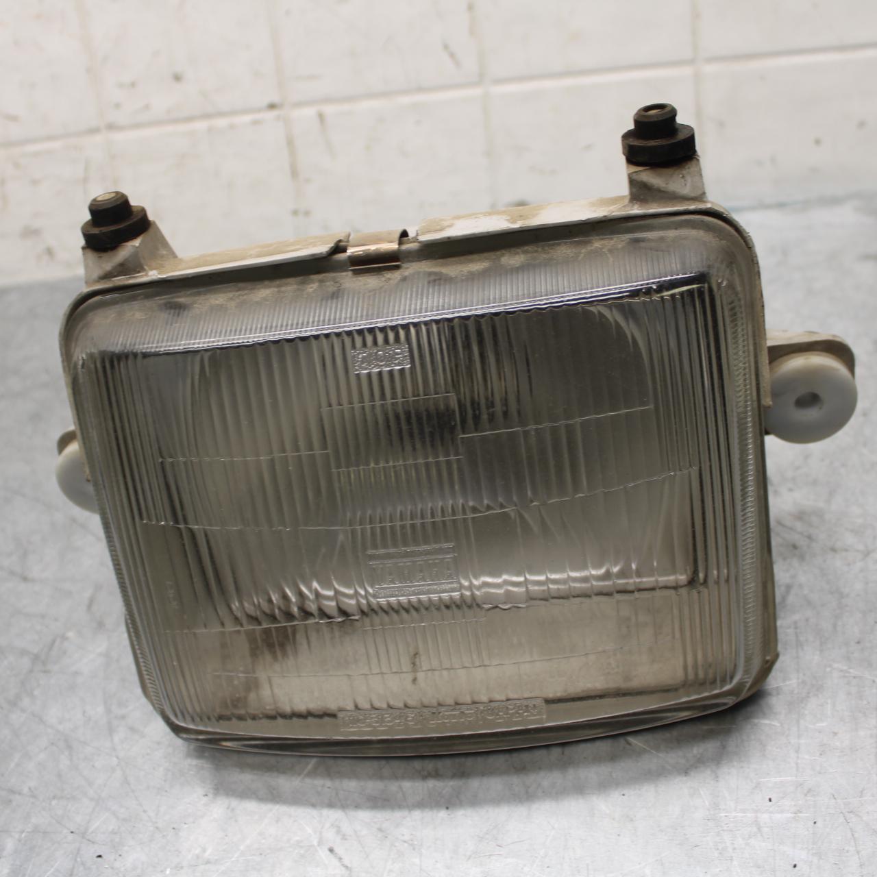 84-85 YAMAHA FJ1100 FRONT HEADLIGHT HEAD LIGHT LAMP 47M-84320-A0-00 BB29
