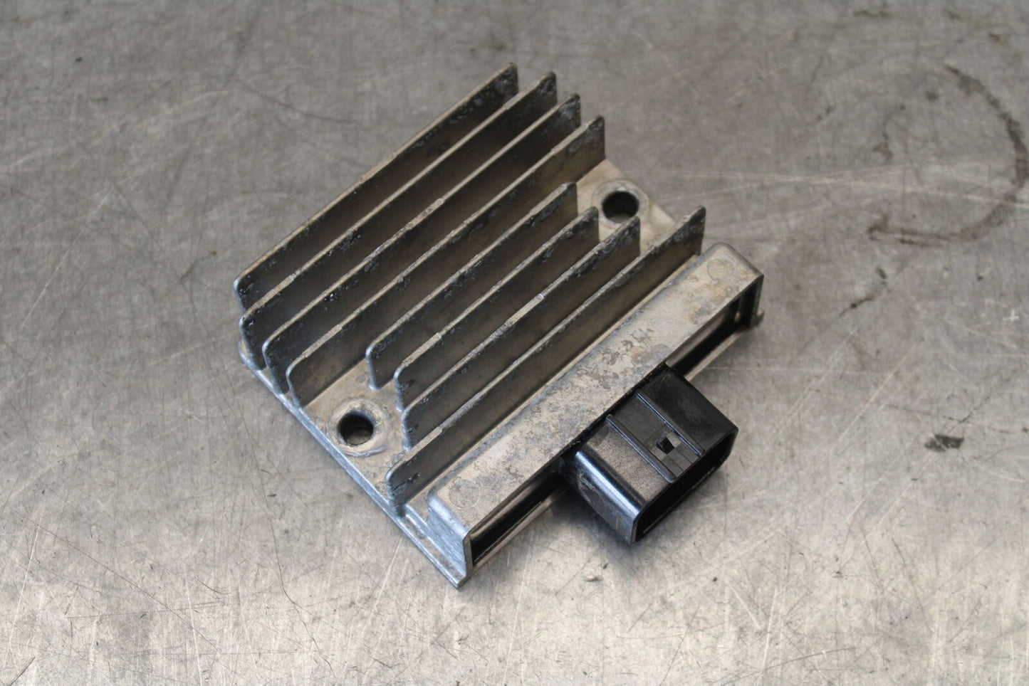 18-23 KAWASAKI NINJA 400 RECTIFIER VOLTAGE REGULATOR  BB679