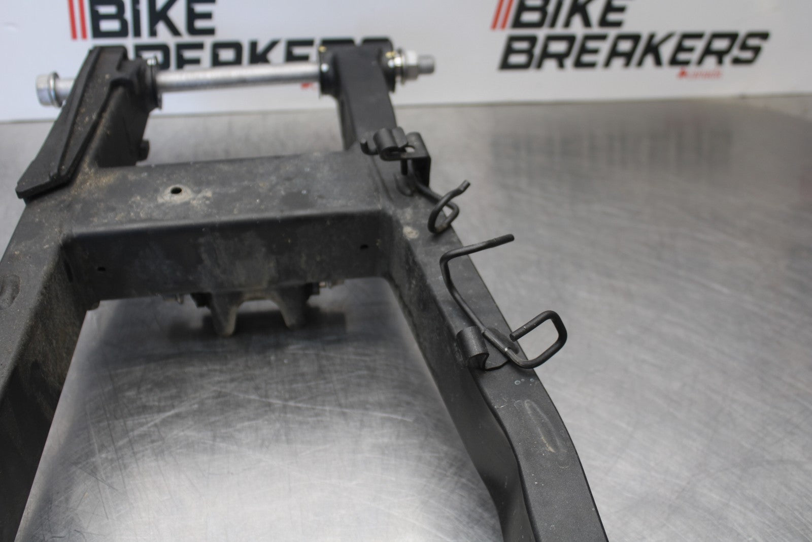 18-23 KAWASAKI NINJA 400 EX400 ABS REAR SWINGARM BACK SUSPENSION SWING ARM BB192