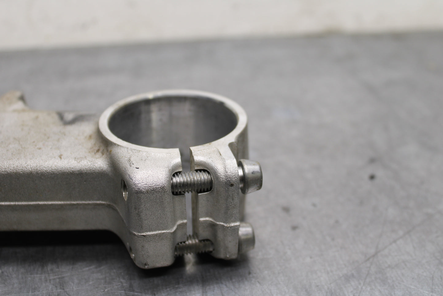 13-18 KAWASAKI NINJA ZX6R FRONT FORKS CLAMP LOWER TRIPLE TREE STEM BB130