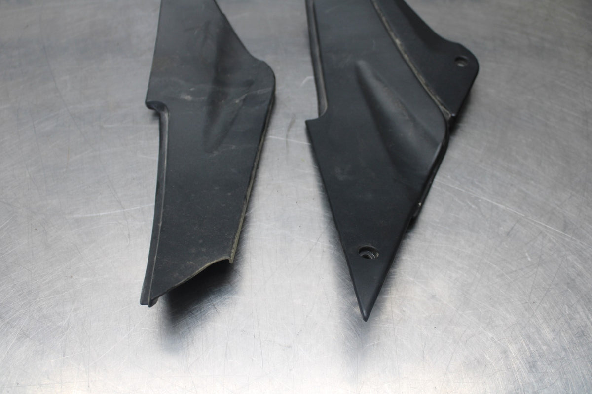 05-06 KAWASAKI NINJA ZX6R RIGHT LEFT GAS FUEL TANK PANELS COVERS TRIM COWL BB877