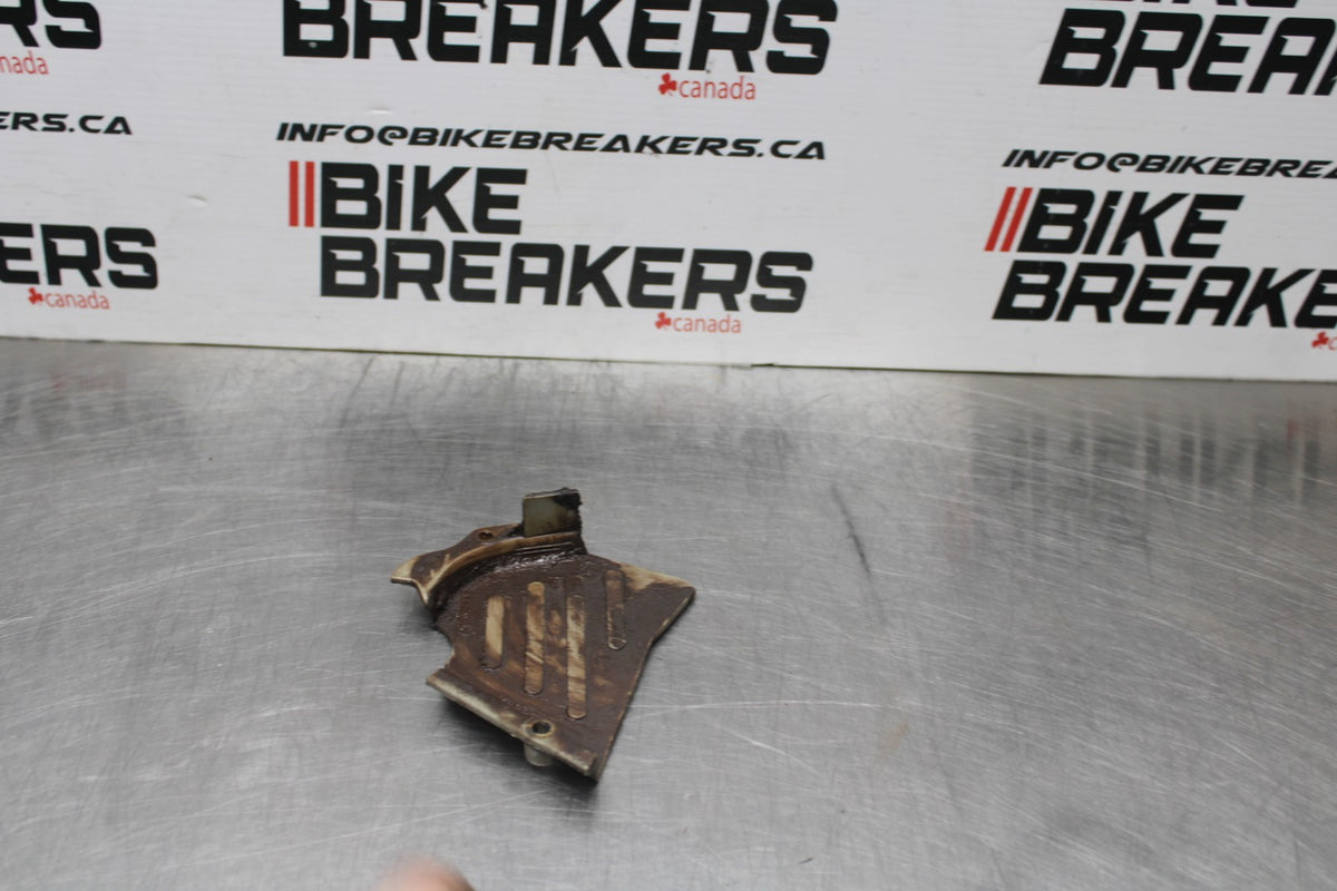 02 DUCATI MONSTER 620 ENGINE SPROCKET COVER BB851