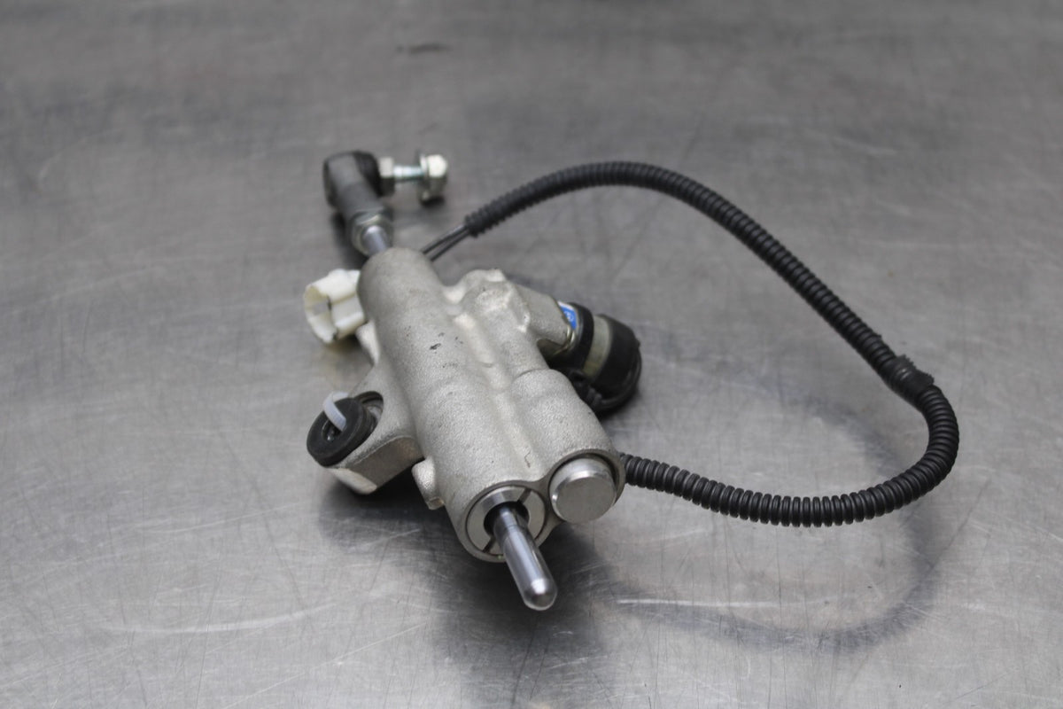 18 YAMAHA YZF R1  STEERING DAMPER STABILIZER BB838