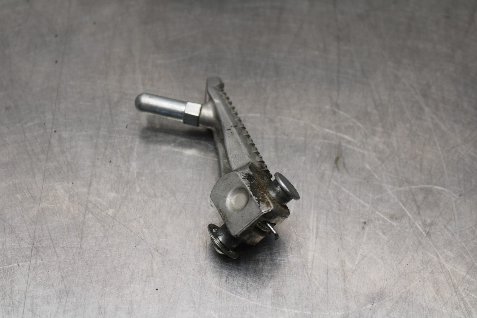 13-17 KAWASAKI NINJA 300 EX300 ABS RIGHT FRONT FOOT REST PEG STEP BB187