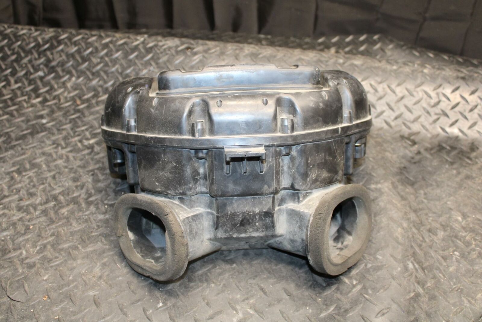 08-09 SUZUKI GSXR600 AIRBOX AIR INTAKE FILTER BOX BB204