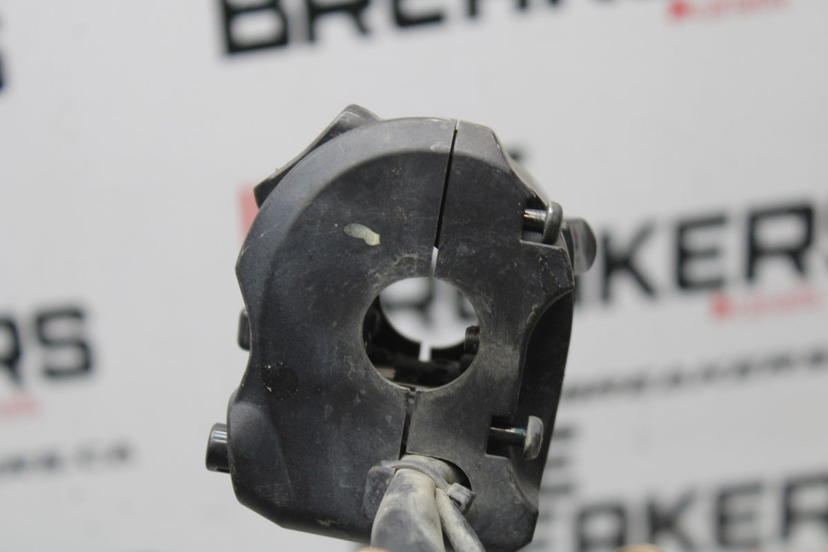 15 TRIUMPH TIGER 800 LEFT CLIP ON HANDLE HORN SIGNALS SWITCH SWITCHES BB873