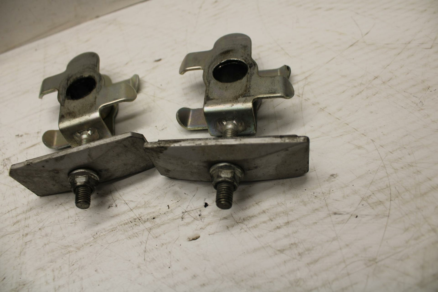 03-11 SUZUKI SV650A SWINGARM CHAIN TENSIONER ADJUSTMENT BRACKETS  BB290