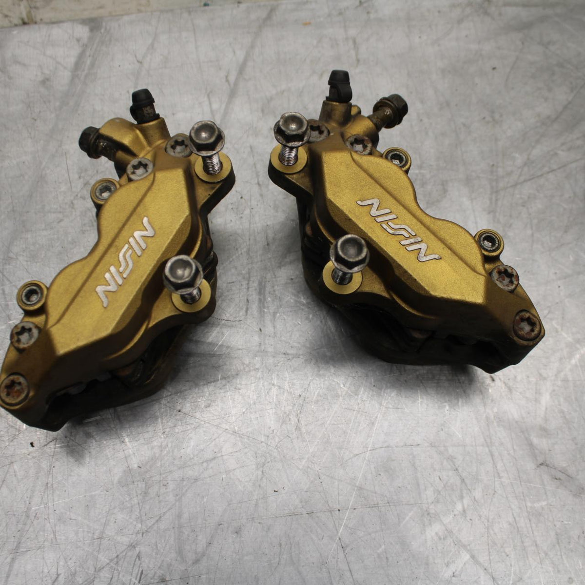 02-03 HONDA CBR900RR 954 RIGHT LEFT FRONT BRAKE CALIPER SET PAIR CALIPERS BB497