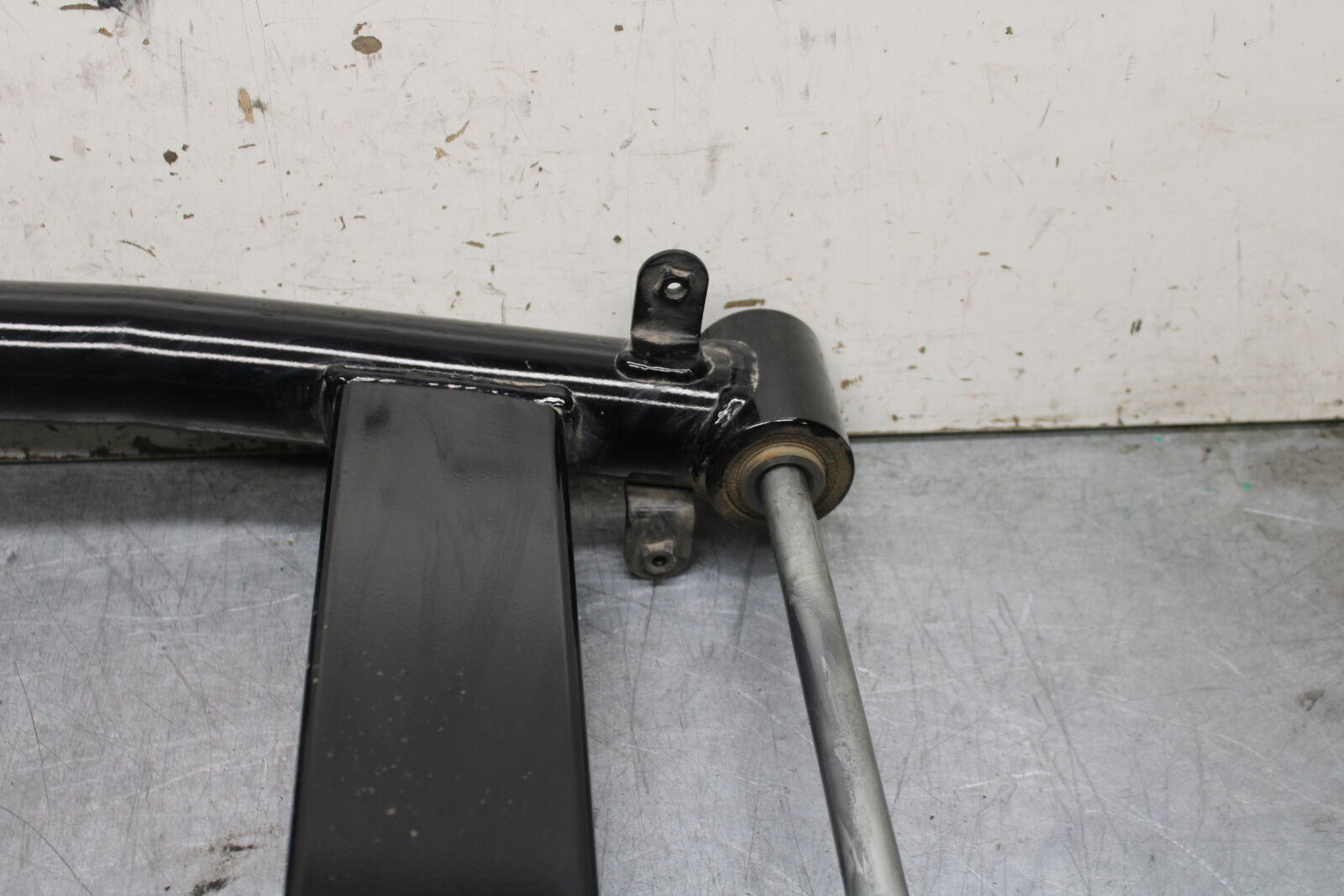 17-24 YAMAHA BOLT XVS950 REAR SWINGARM SUSPENSION ARM BB729