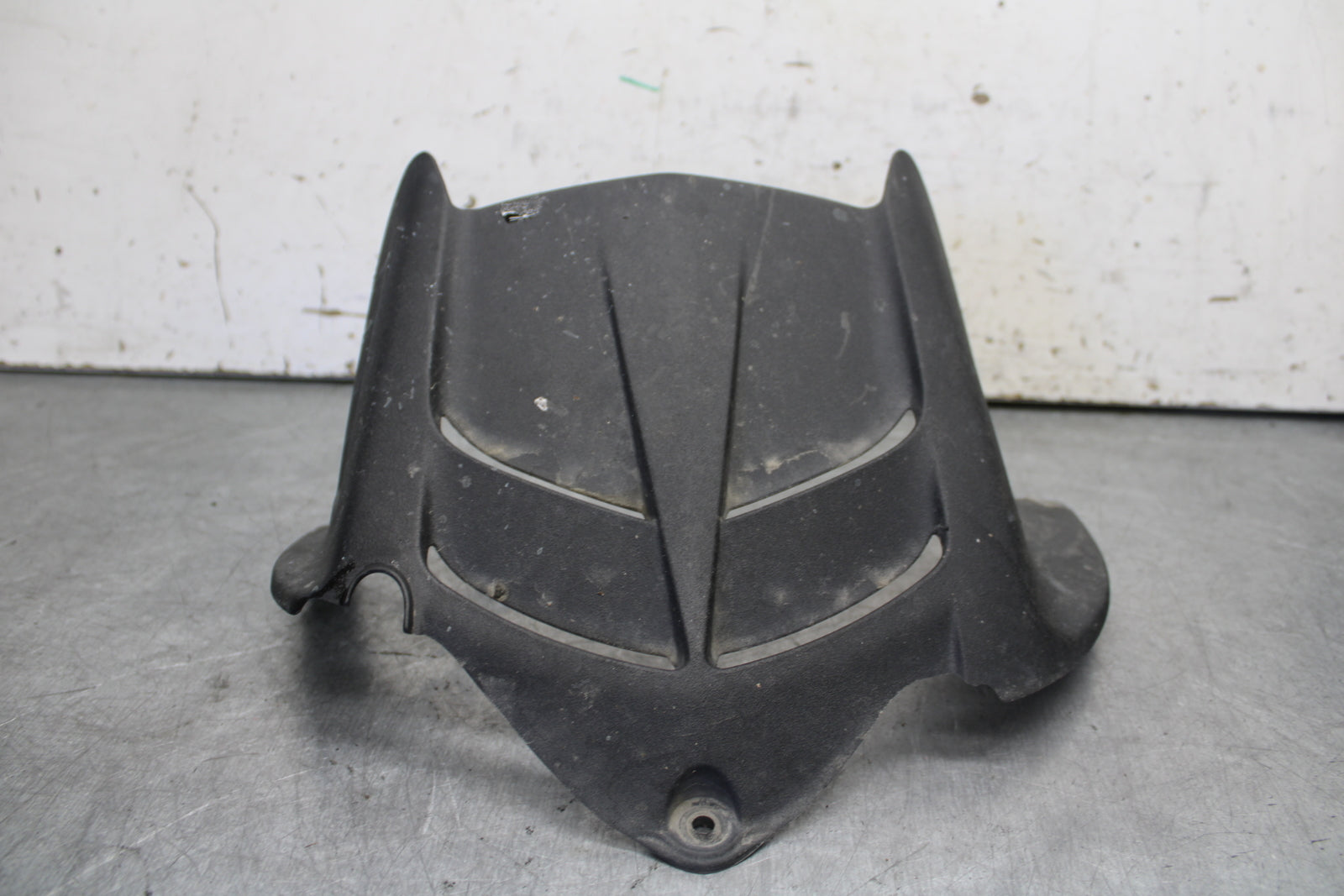 09-12 KAWASAKI NINJA ZX6R REAR BACK WHEEL TIRE HUGGER FENDER 35023-0171 BB698