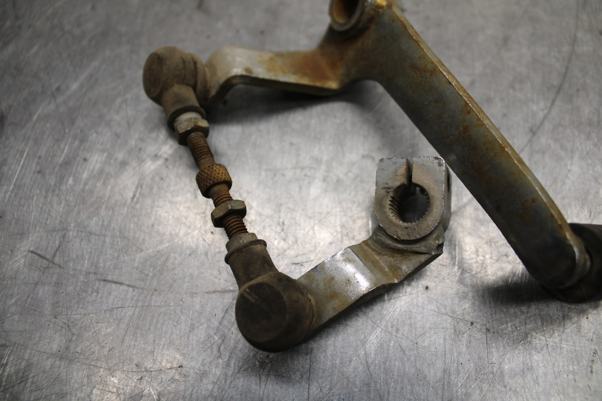 1984 Yamaha Virago 1000 SHIFTER LINKAGE SHIFT LINK PEDAL BB117