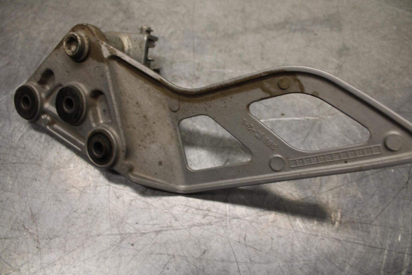 07-12 SUZUKI BANDIT GSF 650 F GSX650F LEFT REARSET REAR SET DRIVER FOOT PEG BB90