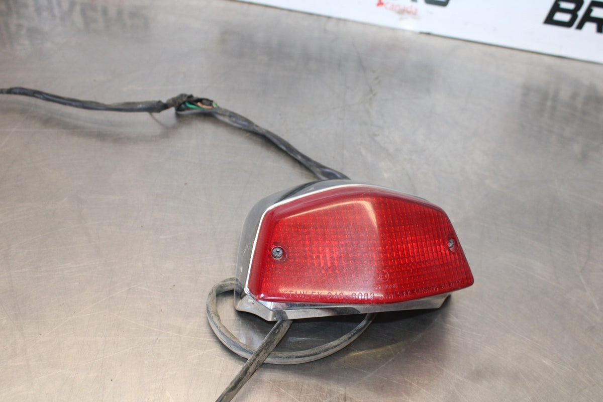 95 HONDA SHADOW 1100 TAILLIGHT REAR TAIL BRAKE LIGHT BB885