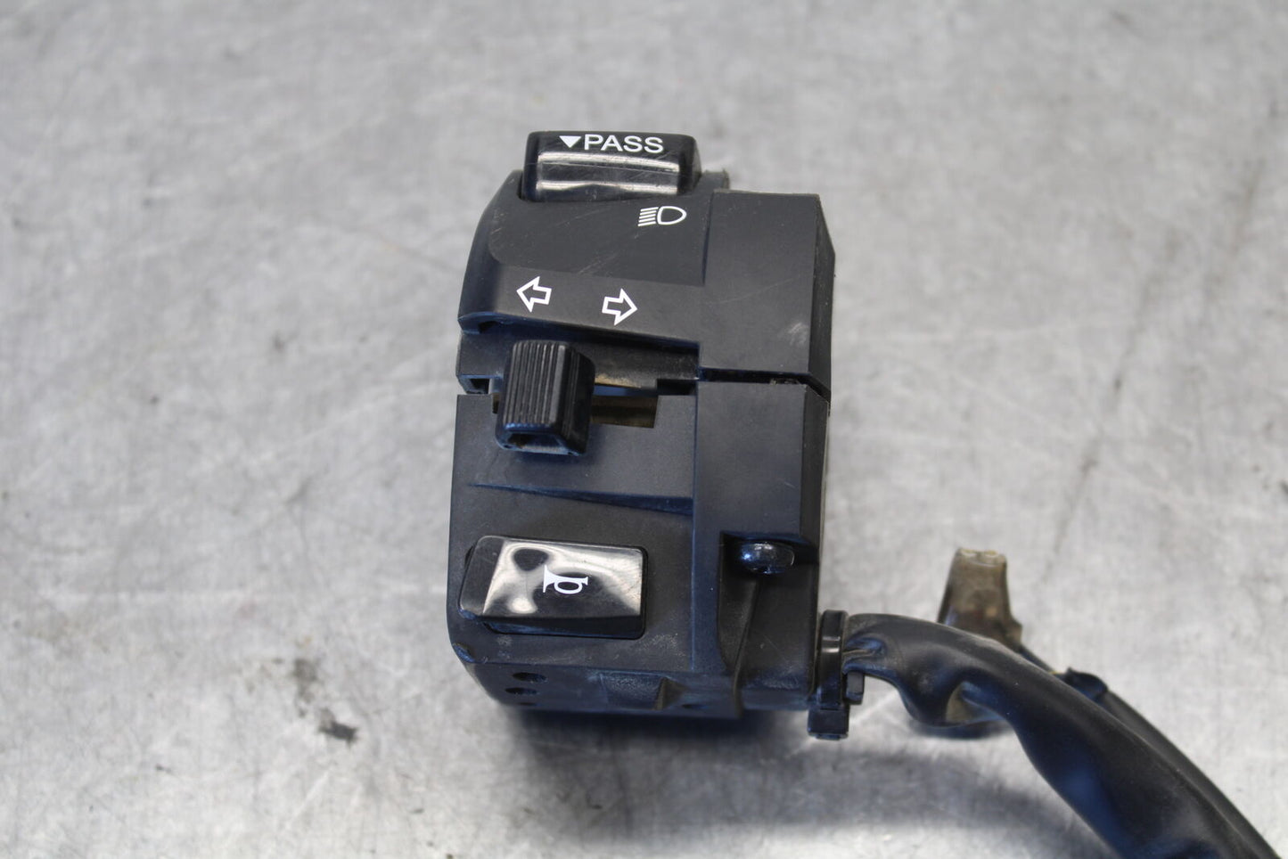 11-24 SUZUKI GSXR750 LEFT CLIP ON HANDLE HORN SIGNALS SWITCH SWITCHES BB687