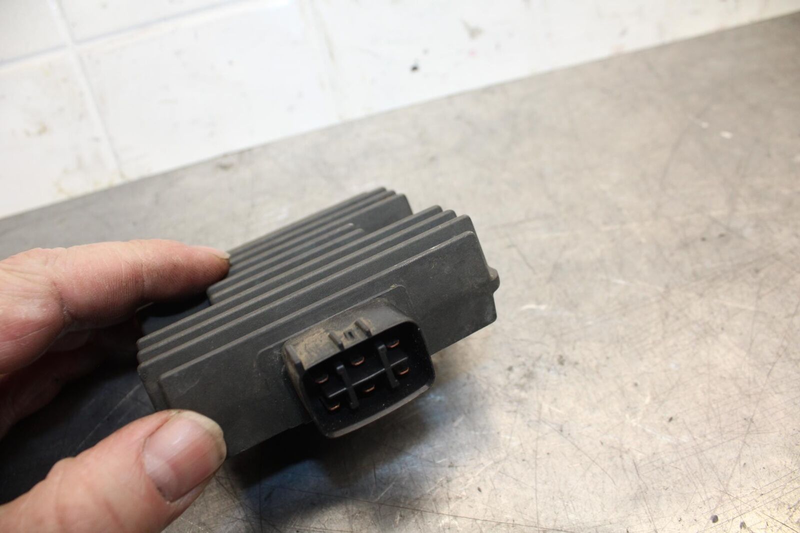 07 YAMAHA YZF R6 2c0 RECTIFIER VOLTAGE REGULATOR 4XY-81960-00-00 BB75