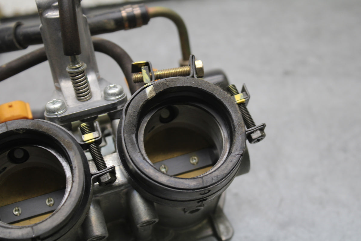 05-06 HONDA CBR600RR MAIN FUEL INJECTORS / THROTTLE BODIES BB727