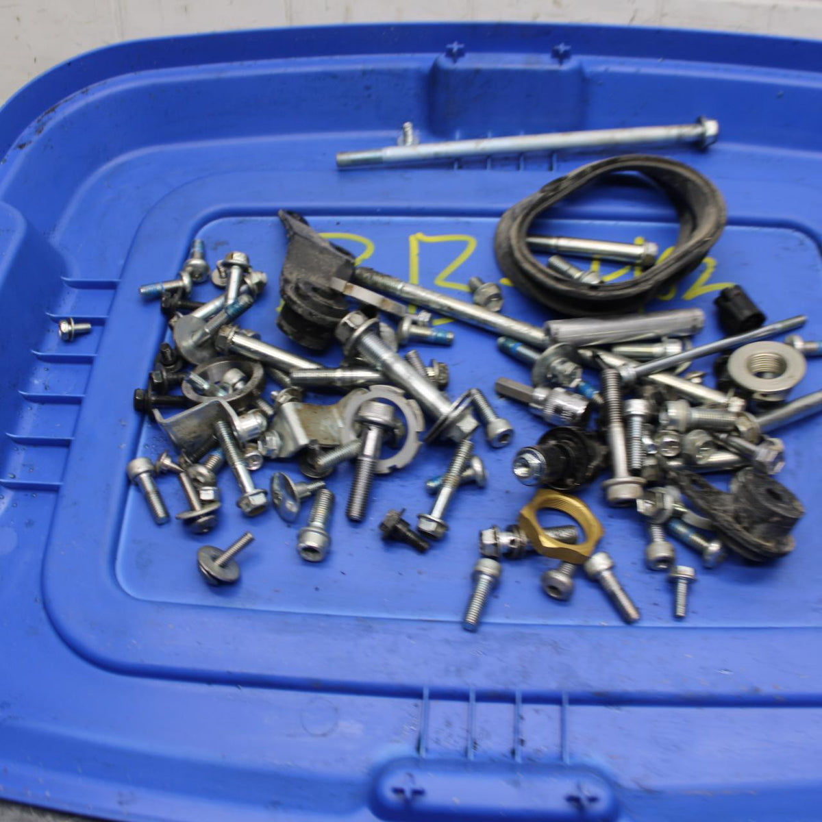 15-21 SUZUKI GSXR600 ENGINE MOUNTING BOLTS HARDWARE MOTOR SCREWS BB463