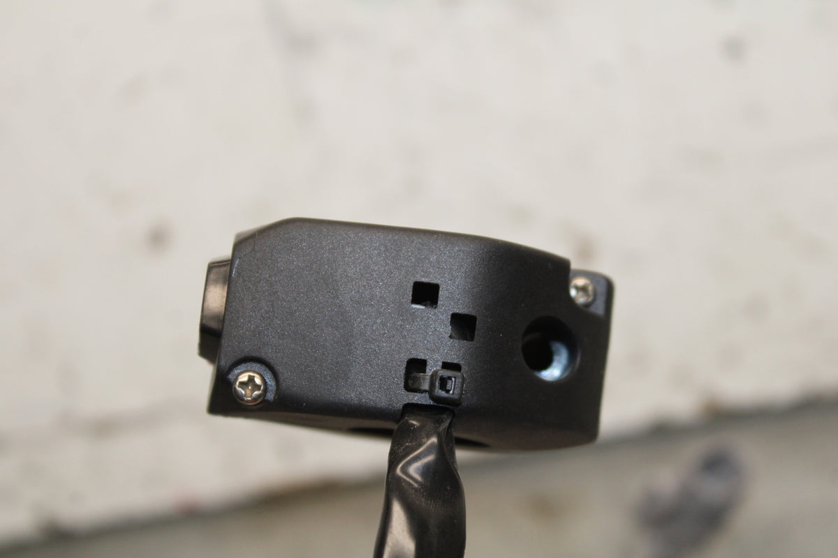 21-24 APRILIA TUONO 660 FACTORY RIGHT CLIP ON HANDLE KILL OFF START SWITCH BB733