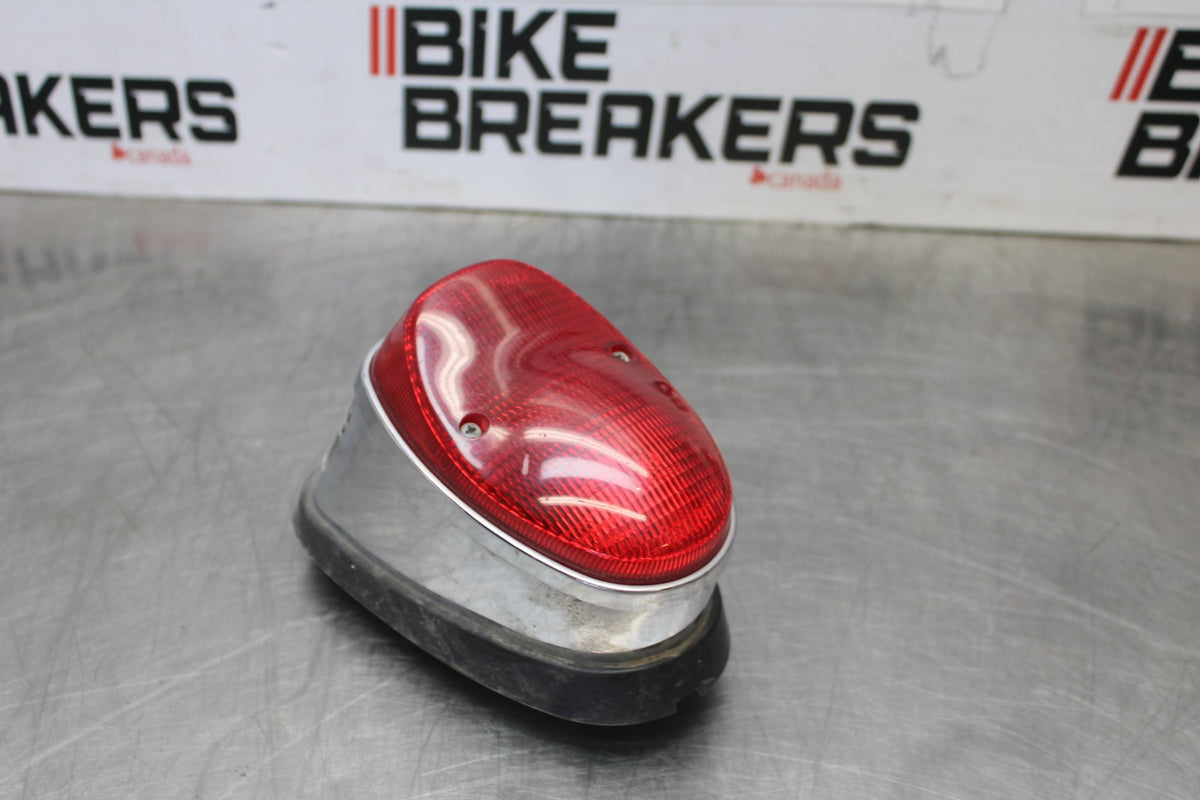 08 KAWASAKI VULCAN 1600 VN1600D NOMAD TAILLIGHT REAR TAIL BRAKE LIGHT BB904
