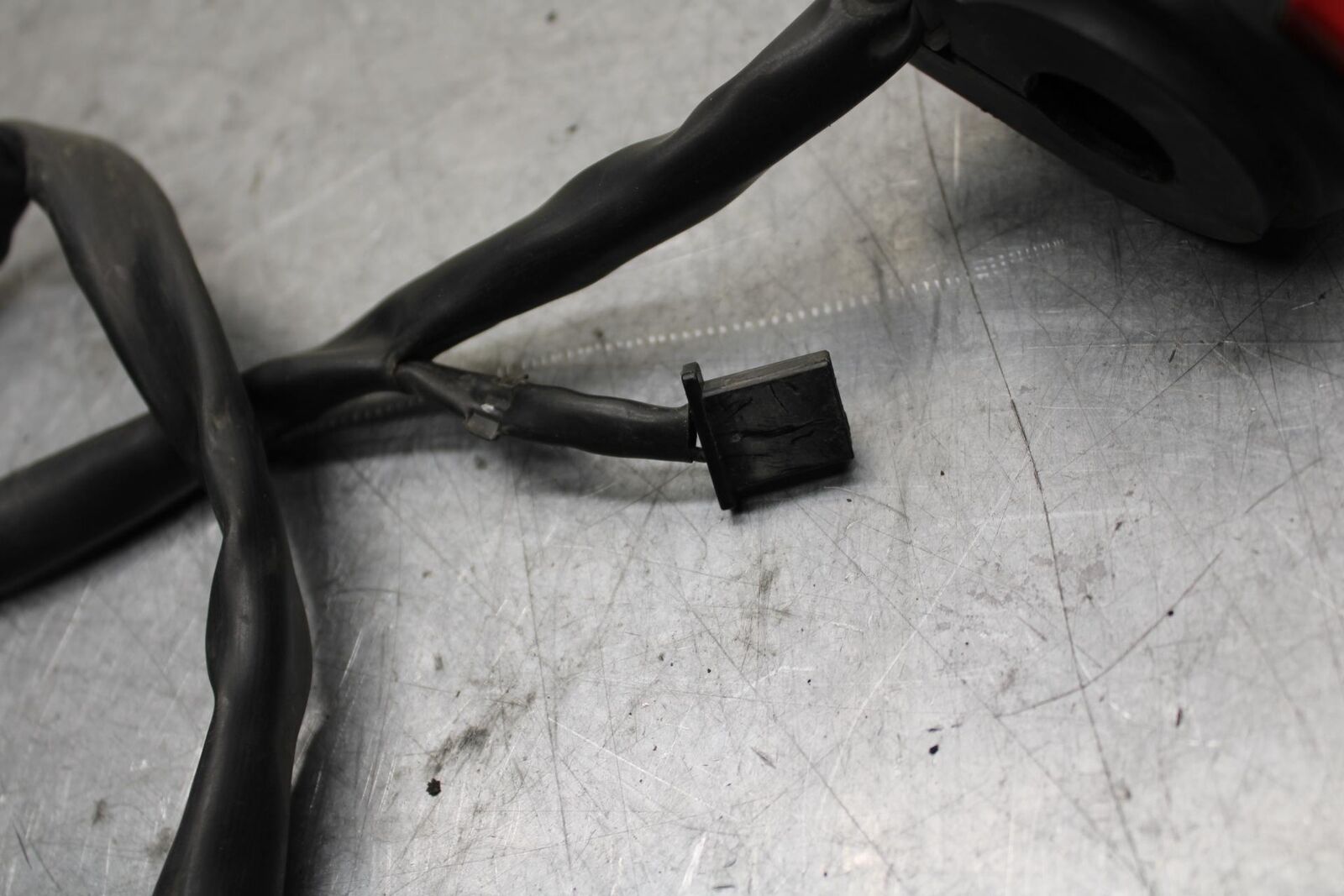 17 KAWASAKI Z900 ZR900 LEFT CLIP ON HANDLE HORN SIGNALS SWITCH SWITCHES BB549