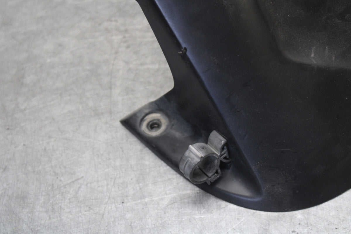 08-09 YAMAHA YZF R6S REAR BACK WHEEL TIRE HUGGER FENDER  BB690