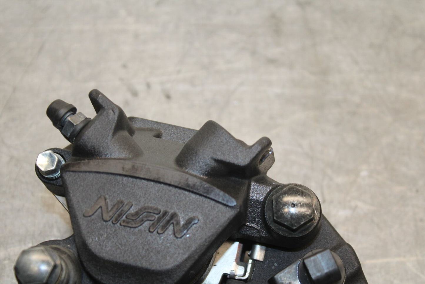 18-24 KAWASAKI NINJA 650 REAR BACK BRAKE CALIPER W MOUNT BRACKET BB725