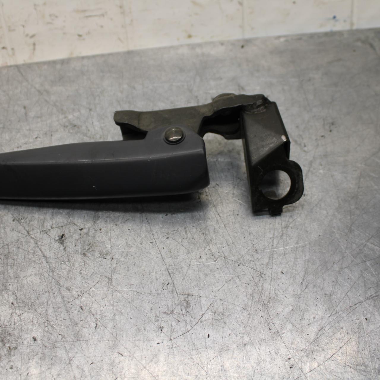 2001 Honda ST1100  GRAB BAR HANDLE  BB77