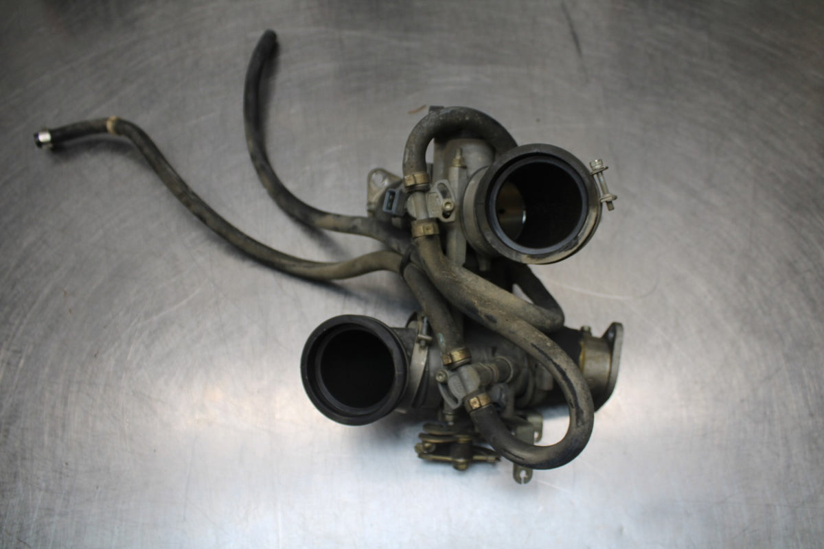 02 DUCATI MONSTER 620 MAIN FUEL INJECTORS / THROTTLE BODIES