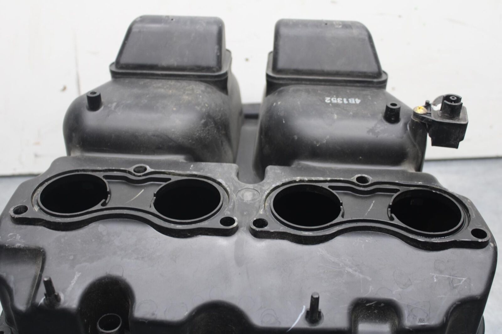 2004 Honda CBR600F4i AIRBOX AIR INTAKE FILTER BOX  BB606