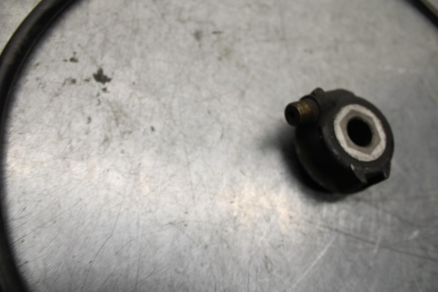 89-90 YAMAHA FZR600 SPEED DRIVE GEAR HUB with CABLE BB76