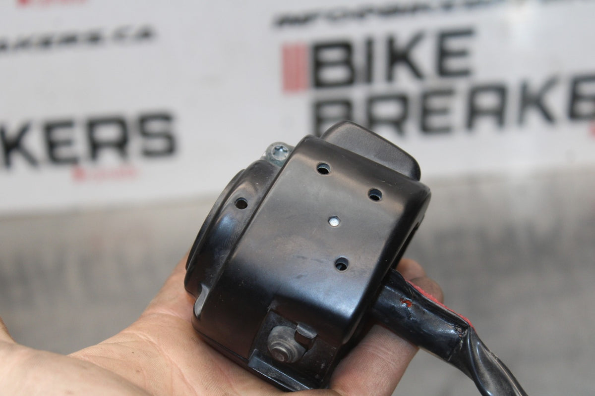 09 HARLEY-DAVIDSON SPORTSTER 1200 CUSTOM XL1200C LEFT HANDLE BAR SWITCH BB776
