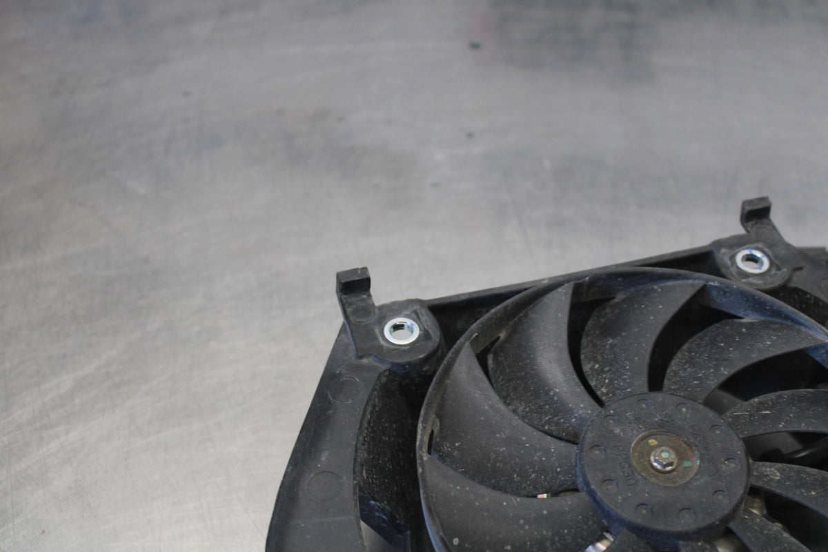 16 HONDA CB500F ABS ENGINE RADIATOR COOLING FAN BB930