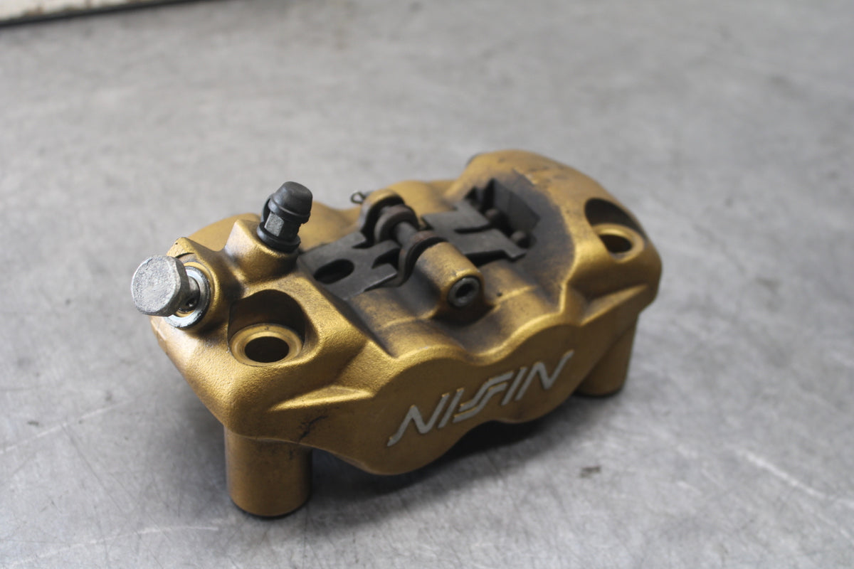 07-08 TRIUMPH DAYTONA 675 RIGHT LEFT FRONT BRAKE CALIPER SET PAIR CALIPERS BB685