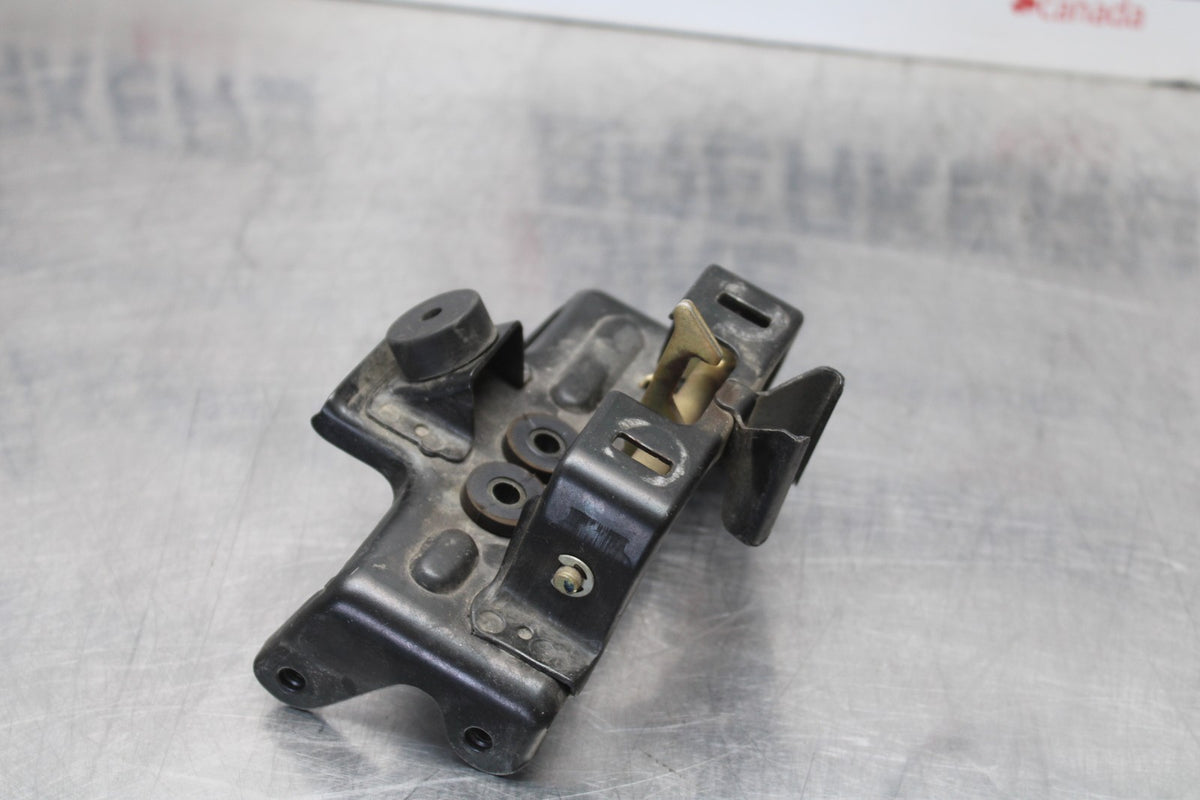 93-07 YAMAHA VMAX 1200 SEAT BRACKET MOUNT MOUNTING BRACKET BB197