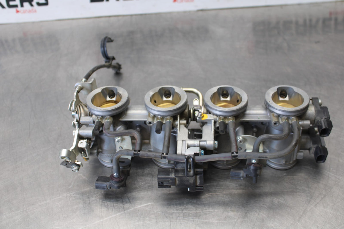 13-18 KAWASAKI NINJA ZX6R MAIN FUEL INJECTORS / THROTTLE BODIES BB908