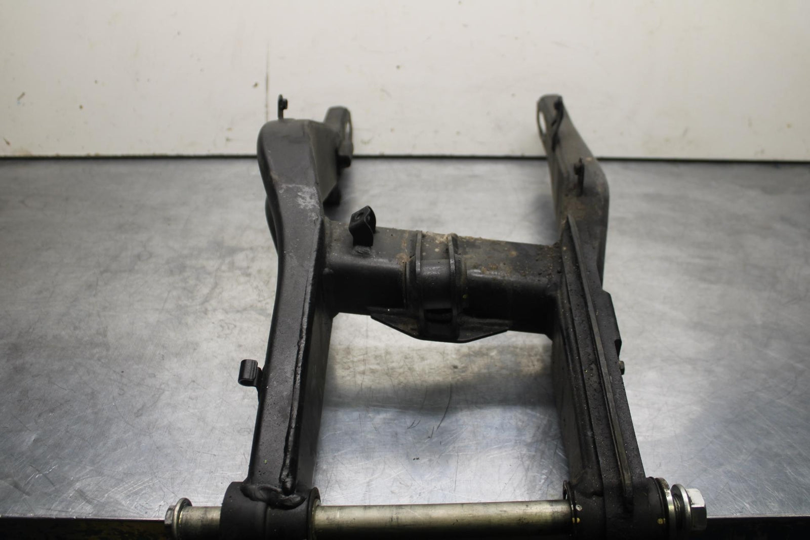 12-17 KAWASAKI ER-6N Z650 REAR SWINGARM BACK SUSPENSION SWING ARM BB607