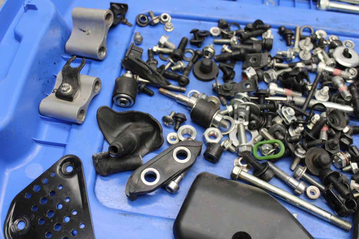 17-24 KTM 390 DUKE MOUNTING BOLTS HARDWARE MOTOR SCREWS BB734
