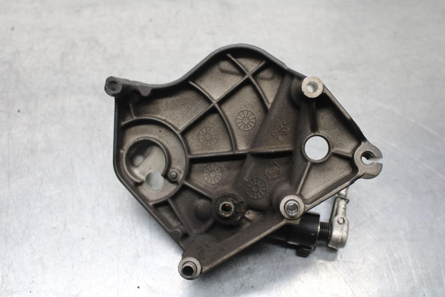 2011 Suzuki GSXR1000 ENGINE SPROCKET COVER BB96
