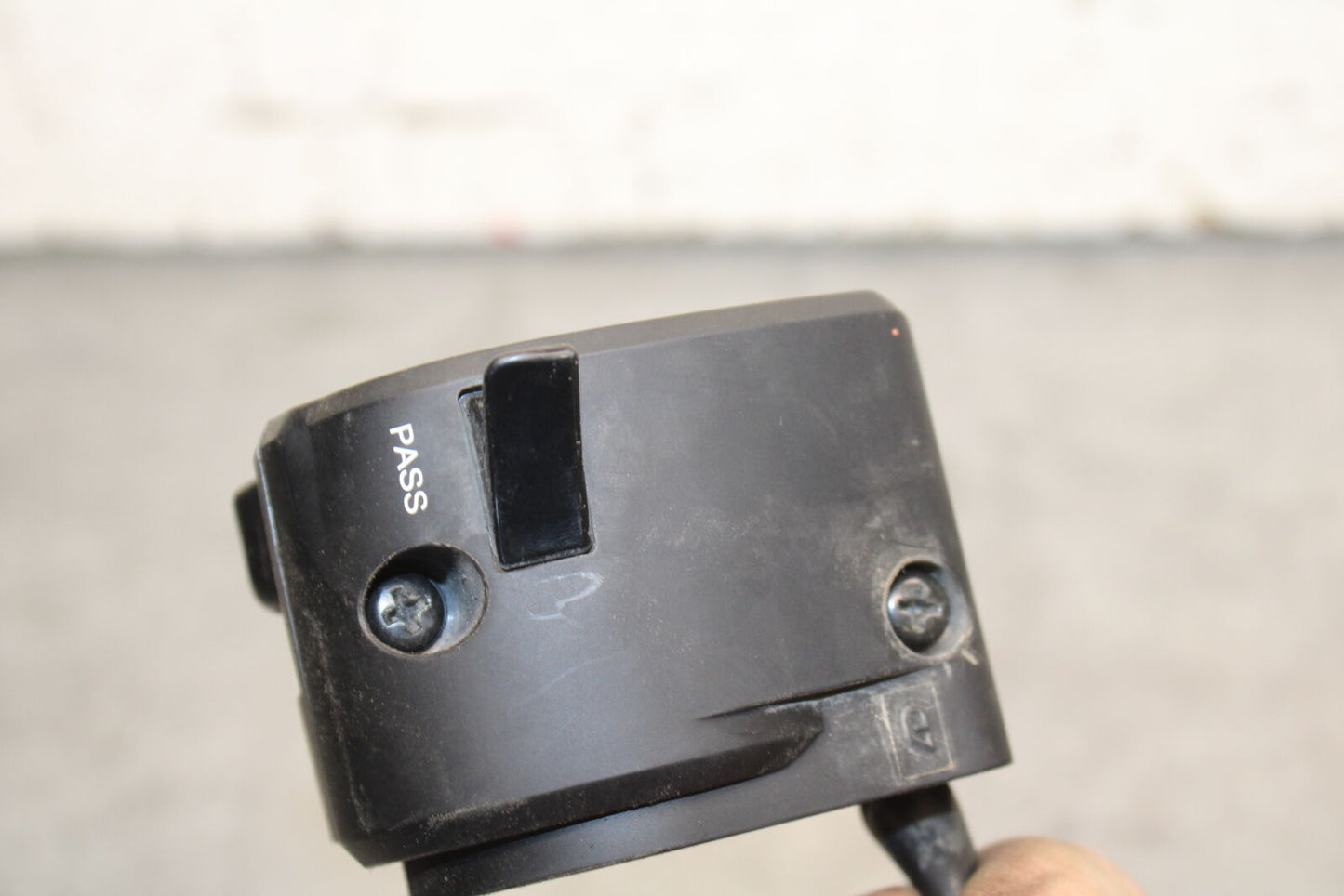 18-24 KAWASAKI NINJA 650 LEFT CLIP ON HANDLE HORN SIGNALS SWITCH SWITCHES BB725