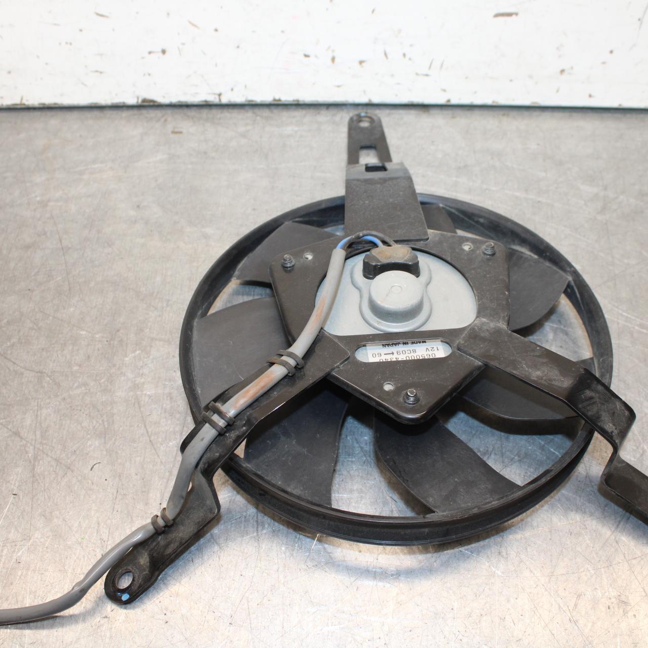 21 KAWASAKI NINJA ZX6R ENGINE RADIATOR COOLING FAN 59502-0623 BB647