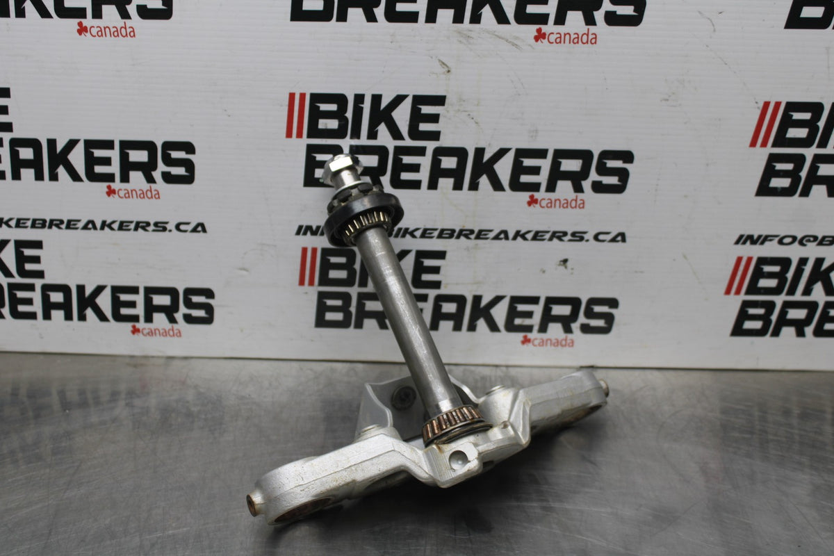 07-25 KAWASAKI VULCAN 900 VN900D CLASSIC LT FORKS CLAMP LOWER TRIPLE TREE BB842