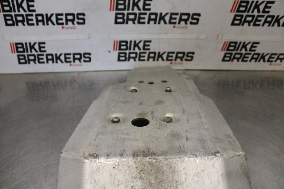 19 BMW F750GS SKID PLATE TRAY LOWER ENGINE FRAME GUARD BB938